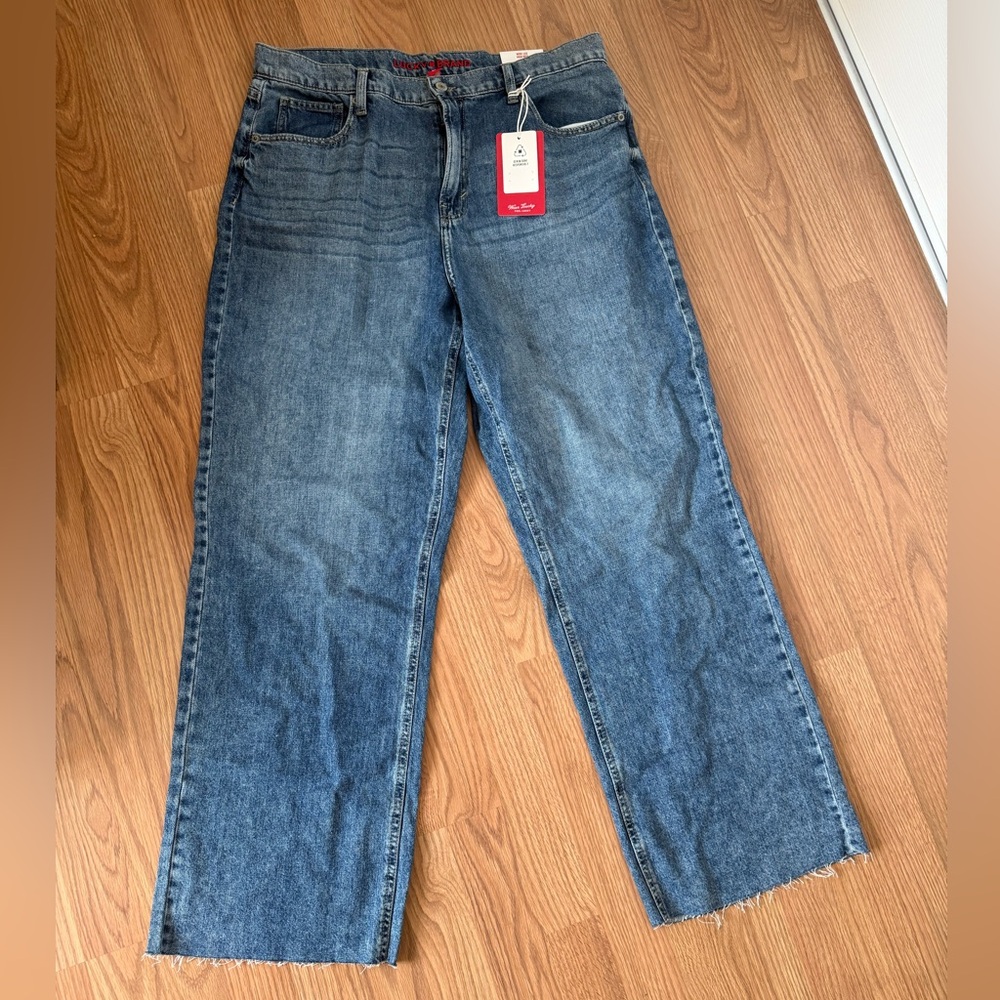 Classic Wide-Leg Blue Denim Jeans - Women's